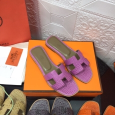 Hermes Slippers